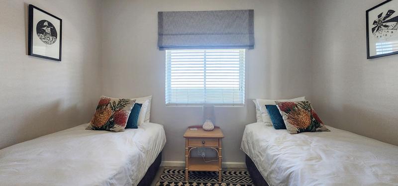 2 Bedroom Property for Sale in Dolphin Beach Western Cape